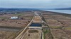 Ministrul Transporturilor afirmă că firmele care lucrează la autostrada A7 se lovesc de probleme legate de stabilirea locurilor cu destinaţie de gropi de împrumut. El cere explicaţii firmelor care au făcut proiecte tehnice