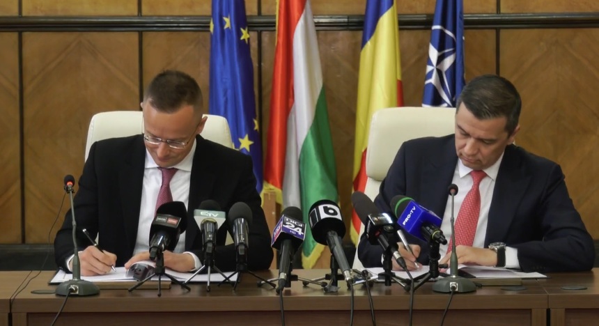 Acord pentru realizarea conexiunii rutiere între Salonta şi Békéscsaba, semnat de Sorin Grindeanu şi Péter Szijjártó