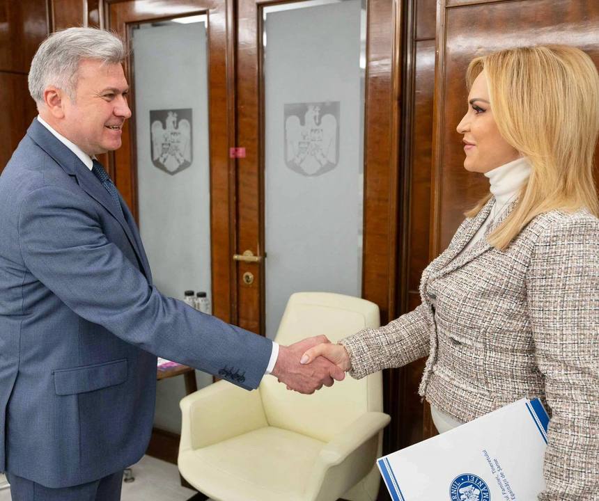 Gabriela Firea a discutat cu ambasadorul Republicii Moldova la Bucureşti despre cooperarea în domeniile familie, copii, tineret, egalitate de şanse