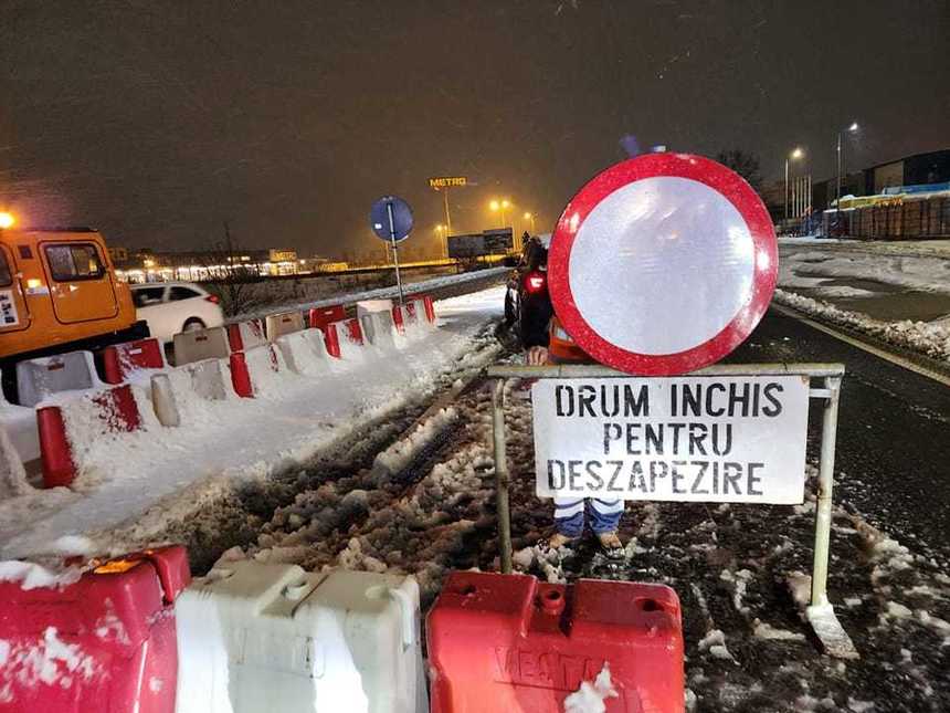 UPDATE - Centrul Infotrafic din IGPR - 13 sectoare de drum naţional din zona  Moldovei, închise din cauza ninsorii şi viscolului