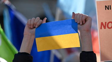 Peste 80 de refugiaţi din Ucraina, găzduiţi la Deva, evaluaţi de asistenţii sociali: 17 dintre adulţii refugiaţi declară că realizează venituri din salarii şi pensii, 10 dintre ei lucrând în Deva şi Hunedoara / 20 de copii frecventează cursurile şcolare