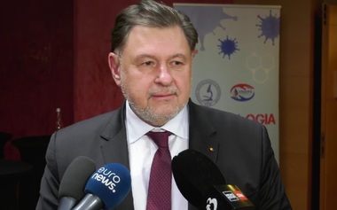 Rafila: Investiţii fără resurse umane calificate nu sunt bune pentru că oamenii sunt cei care oferă serviciile de sănătate. E important că la Ministerul Sănătăţii am reuşit să atingem absolut toate jaloanele din PNRR