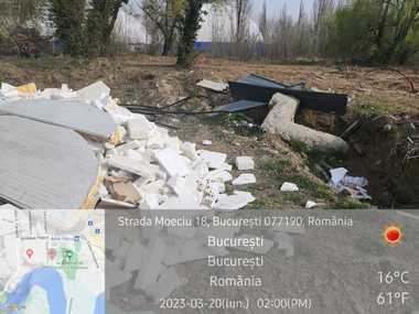 Amendă de 80.000 de lei, dată de Garda de Mediu pe un şantier din Bucureşti / Se efectuau foraje fără aviz de mediu şi se deversau în Lacul Floreasca ape de pe şantier - FOTO