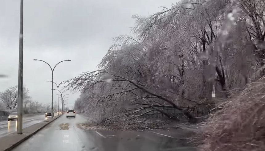 UPDATE - Meteorologii au emis o avertizare cod galben de descărcări electrice şi grindină pentru judeţele Neamţ, Sălaj, Maramureş, Cluj, Botoşani, Iaşi şi Bistriţa-Năsăud