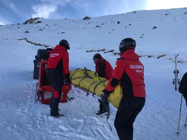 Dispeceratul Naţional Salvamont a anunţat că 16 persoane au fost salvate de către salvamontişti, în ultimele 24 de ore
