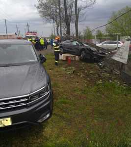 Dâmboviţa: Două persoane rănite în două accidente rutiere produse în după amiaza zilei de Paşti