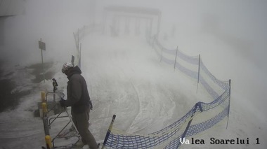 Domeniul schiabil al staţiunii Sinaia, închis în prima zi de Paşti din cauza vântului puternic, a fost redeschis
