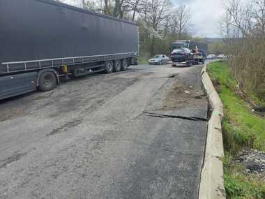 CNAIR: Sunt făcute intervenţii în permanenţă pentru aplanarea denivelării pe DN6 - FOTO