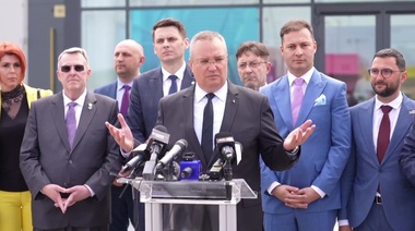 Ciucă, despre atacul din Belgrad: Este tragic ce s-a întâmplat / Premierul, despre combaterea violenţei în şcolile din România: Trei ministere lucrează la un set de măsuri