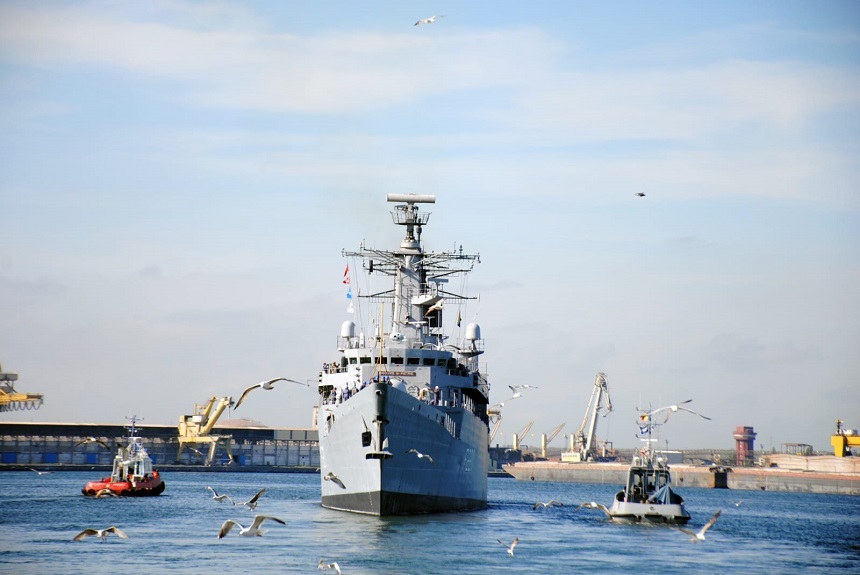 Fregata „Regele Ferdinand” va participa la Operaţia EUNAVFOR MED „IRINI”, în Marea Mediterană/ Militarii vor asigura respectarea embargoului ONU asupra armelor impus Libiei şi vor monitoriza traficul maritim  - FOTO
