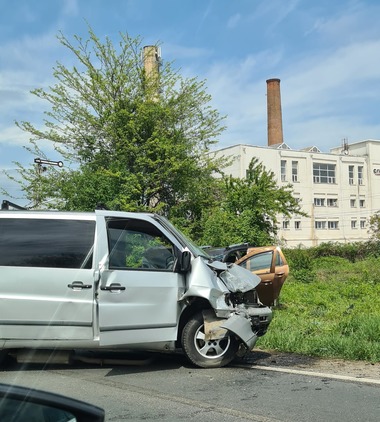 Trei răniţi, în urma unui accident rutier produs în localitatea Blejoi din judeţul Prahova - FOTO
