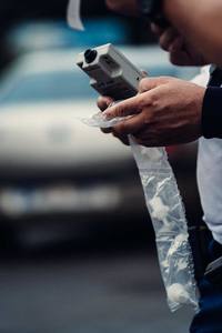 Şoferi agresivi, care conduceau sub influenţa alcoolului sau fără permis, depistaţi de poliţiştii din Argeş 