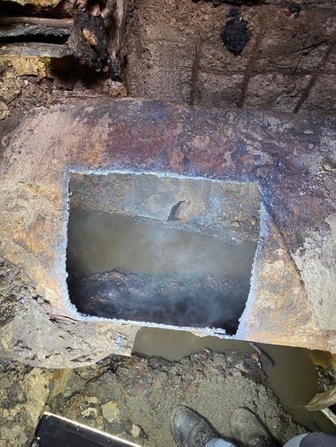 Termoenergetica continuă lucrările pe Calea Giuleşti, unde s-a produs o nouă avarie / Furnizarea apei calde în zonă nu a putut fi reluată