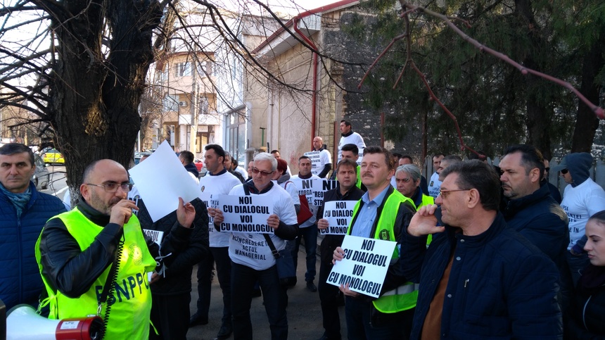 Sindicaliştii din MAI anunţă declanşarea protestelor / Pichetarea MAI, în 6, 7 şi 8 iunie