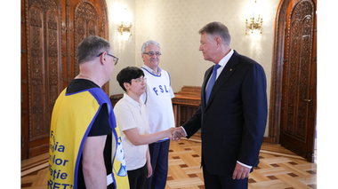 UPDATE - Liderii sindicatelor din Educaţie, după discuţiile cu Iohannis: A promis că se va implica, se oferă să gireze un acord guvernanţi - sindicalişti/ Mâine va fi grevă/Iohannis: Rezolvarea blocajului din educaţie şi finalizarea grevei, cruciale