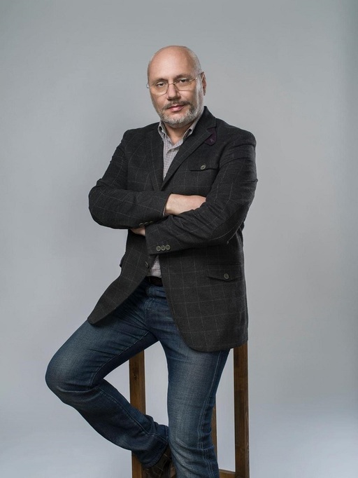 Dr. Cristian Andrei: Nu confundaţi manifestările depresiei adolescenţilor cu nişte capricii

