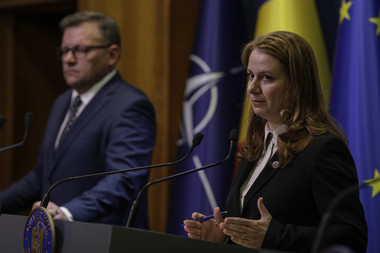Deca: În cazul în care, în baza tuturor angajamentelor luate de Guvern, se continuă protestul, nu vom mai putea să evităm consecinţe de tip reprogramare examene sau prelungire an şcolar. Cred că nu ne dorim niciunul dintre noi astfel de consecinţe