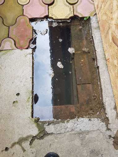 Timiş: Copil de un an şi şapte luni, căzut într-un bazin cu apă, a fost luat cu elicopterul SMURD şi dus la spital