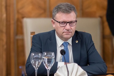 Ministrul Muncii, Marius Budăi, se întâlneşte cu profesorii de la Liceul I. L. Caragiale