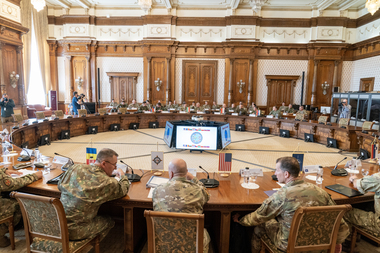 Generalul Daniel Petrescu: Regiunea Mării Negre este o zonă de interes strategic pentru NATO. Prezenţa consistentă a unor structuri aliate şi state precum România, din proximitatea războiului, contribuie la succesul pe care descurajarea îl joacă