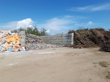 Depozitul ecologic de deşeuri din Costineşti, vizat de o amendă de 100.000 de lei a Gărzii de Mediu pentru că nu a fost respectată procedura de recepţionare a deşeurilor şi au fost depozitate deşeuri care nu au fost supuse procesului de tratare  - FOTO
