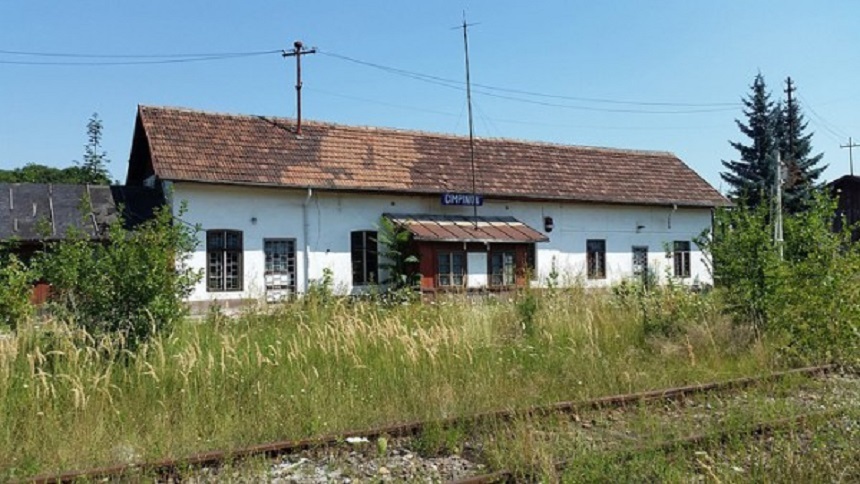 O asociaţie din Prahova solicită mai multor instituţii clasarea ca monument istoric a unei vechi staţii de cale ferată din Câmpina: „E posibil să fie ultima din Europa cu funcţiile de gară de călători, gară de mărfuri, staţie de încărcare vagoane cu produse petroliere, triaj”
