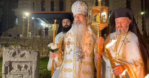 UPDATE - Arhiepiscopul Tomisului, întrerupt în timpul slujbei de un bărbat care i-a cerut să îi dea banii înapoi / Reacţia Arhiepiscopiei Tomisului
