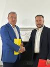 Organizaţiile PSD şi PNL Sector 5 au semnat un acord pentru asigurarea majorităţii în Consiliul Local, după revenirea lui Cristian Popescu Piedone în funcţia de primar