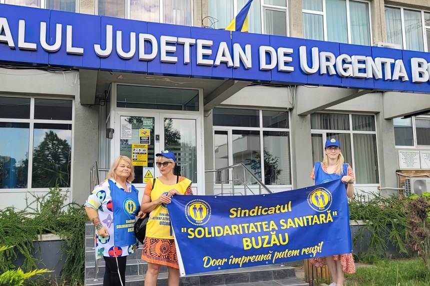 Şeful Unităţii de Primiri Urgenţe Buzău, printre cei 30 de angajaţi ai Spitalului Judeţean de Urgenţă Buzău care au pichetat sediul unităţii sanitare