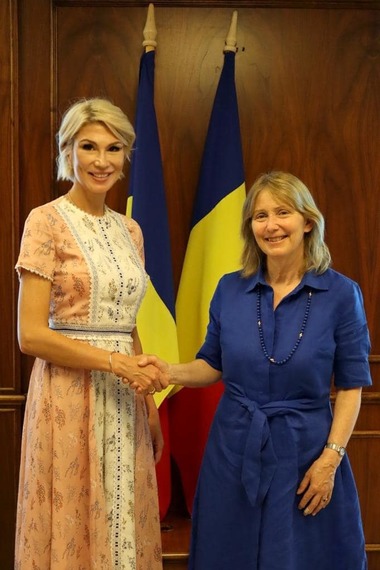 Ambasada SUA în România apreciază eforturile ministrului Culturii de a reîncepe programul de stimulente financiare acordate producţiilor cinematografice / Kavalec: Companiile americane de producţie de film rămân interesate să filmeze în România datorită frumuseţii peisajelor şi talentului actorilor

