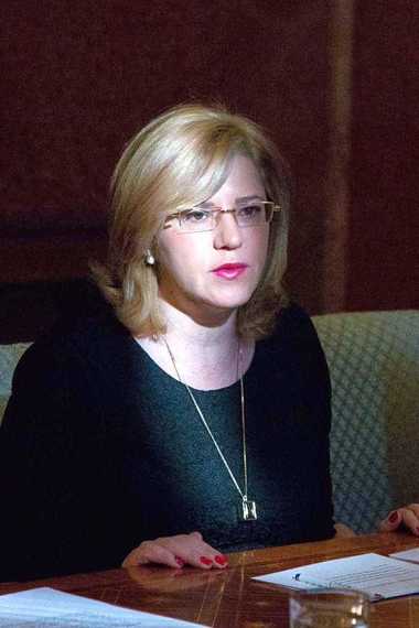 Corina Creţu, despre spitalele regionale: De ce nu se merge la licitaţie? În Comisia Europeană se suspectează faptul că sunt înţelegeri - du-te tu şi ia spitalul ăla