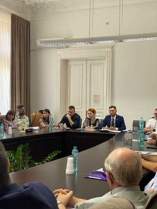 Prefectura Capitalei, şedinţă operativă pentru verificarea celor 207 centre rezidenţiale destinate persoanelor vârstnice, persoanelor adulte cu dizabilităţi şi cele destinate copiilor /Cinci comisii mixte vor efectua controale în această săptămână