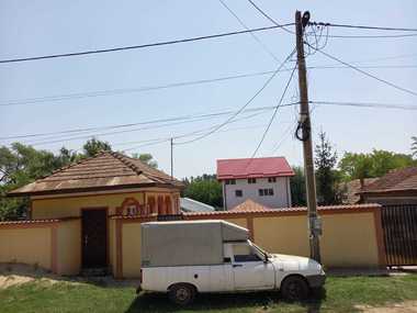 Teleorman: Azil pentru vârstnici care funcţiona ilegal, sub paravanul unei pensiuni, descoperit la Pietroşani. Bătrânii internaţi au fost preluaţi şi duşi la spitale