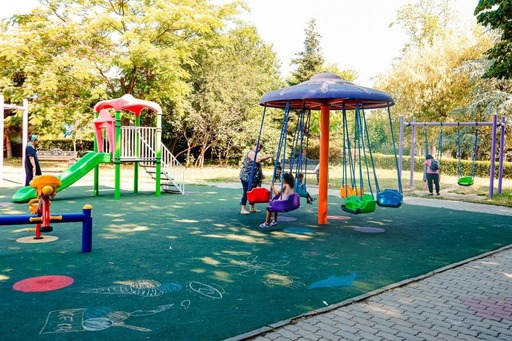 Nicuşor Dan: Am finalizat reparaţiile la cele 4 locuri de joacă din Parcul Circului de Stat şi până la finalul acestei luni vom redeschide alte 2 locuri de joacă în Parcurile Bordei şi Tineretului