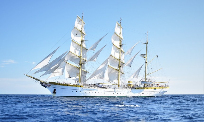Portul Izmir din Turcia, următoarea escală a Navei-şcoală „Mircea” / Echipajul şi cadeţii de la bord vor vizita obiectivele turistice din zonă, iar la bordul navei va fi organizată o recepţie