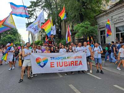 Zeci de mii de oameni au participat la marşul Bucharest Pride - 2023 / Asociaţia Accept a estimat 25.000 de persoane - FOTO, VIDEO