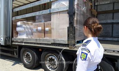 Poliţia de Frontieră: Faptele ilegale pe linia dreptului de proprietate intelectuală s-au triplat în primul semestru din 2023 / Cosmeticele, jucăriile, piesele de schimb auto, cele mai falsificate - VIDEO