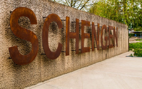 Peste 700 de persoane care făceau obiectul unor semnalări introduse în Sistemul Informatic Schengen au fost depistate în ultima săptămână 