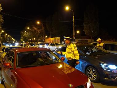 Peste 850 de maşini au fost controlate de poliţişti pe litoral, la sfârşitul acestei săptămâni / Mai mulţi şoferi au fost depistaţi după ce au consumat substanţe interzise 