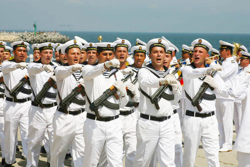 Ziua Marinei, sărbătorită prin mai multe evenimente, între 4 – 15 august, în şase oraşe / După patru ani, cel mai mare spectacol naval din ţară va fi prezentat în zona falezei din Constanţa
