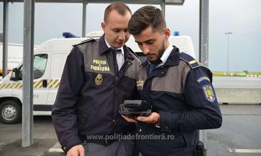 Poliţia de Frontieră: Peste 500.000 de persoane au trecut graniţa sâmbătă/ La frontiera româno-ungară s-a înregistrat cel mai mare trafic, aproximativ 235.000 de persoane