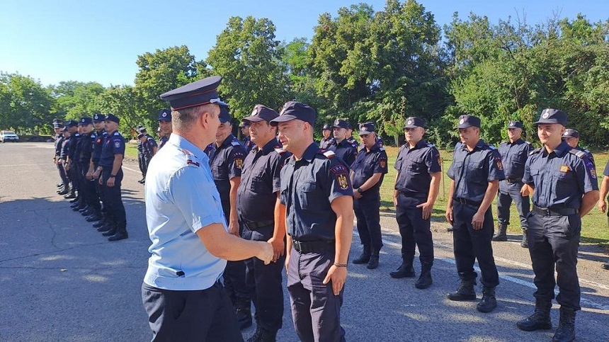 România trimite în Franţa al doilea contingent de pompieri militari specializat în stingerea incendiilor de pădure - FOTO
