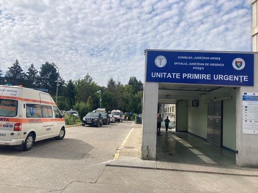 Prefectul judeţului Argeş: Infiltraţii în plafon la Secţia Obstretică-Ginecologie a Spitalului de Urgenţă Piteşti, tâmplărie deteriorată, protocol de sterilizare încălcat / Nu este asigurată dotarea minimă cu grupuri sanitare

