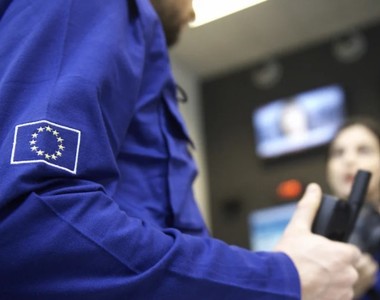 Exploziile de la Crevedia - Comisia Europeană: Nouă ţări s-au oferit să primească pacienţi din România prin mecanismul de protecţie civilă al UE. "Obiectivul nostru acum este să salvăm vieţi"
