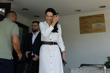UPDATE - Clotilde Armand, la Parchet, în dosarul în care a fost acuzată de ANI de conflict de interese administrativ şi incompatibilitate: Mi s-a adus la cunoştinţă calitatea de suspect. Am contestat în instanţă raportul ANI / Anunţul Parchetului - FOTO