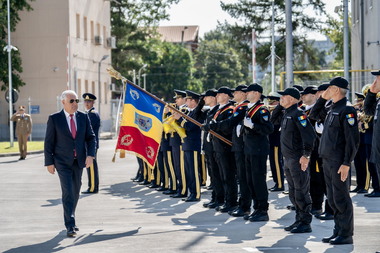 Angel Tîlvăr, la ceremonia aniversară a Detaşamentului special de protecţie şi intervenţie: Sunteţi adevăraţi profesionişti ai armelor şi faceţi parte din elita luptătorilor ţării