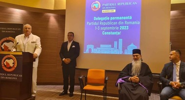 Arhiepiscopia Tomisului, după ce IPS Teodosie a fost prezent la o reuniune a Partidului Republican: ÎPS Teodosie nu a făcut şi nu face politică partinică/ A primit telefonic rugămintea de a poposi pentru a oferi un cuvânt de învăţătură - FOTO, VIDEO