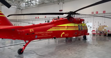 Delegaţie de la Ministerul Proiectelor Europene, Inspectoratul de Aviaţie  şi de la IGSU, în vizită de lucru în Polonia, la fabrica firmei care va furniza României 6 elicoptere medii-grele Black Hawk pentru intervenţii în situaţii de urgenţă - VIDEO