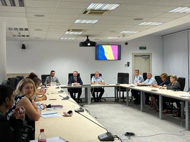 Prefectul Bucureştiului a convocat o şedinţă a Colegiului Prefectural pentru a discuta despre calitatea aerului / Primăria Capitalei a fost sancţionată anual cu amendă de 7.500 lei, în perioada 2020-2023