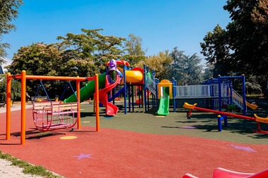 Nicuşor Dan anunţă că vor fi modernizate 30 de spaţii de joacă şi de fitness în parcurile din Capitală / Opt parcuri din Bucureşti vor beneficia de aceste lucrări